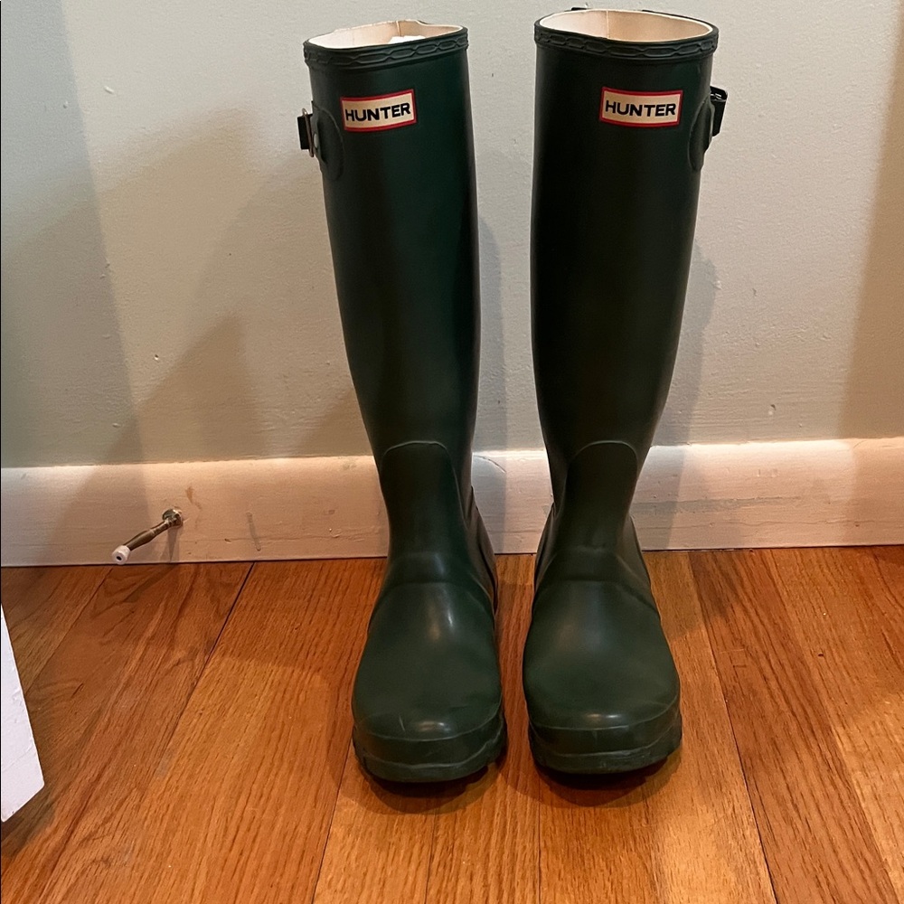 Hunter Knee-High Rain Boots in Forest Green with White Trim